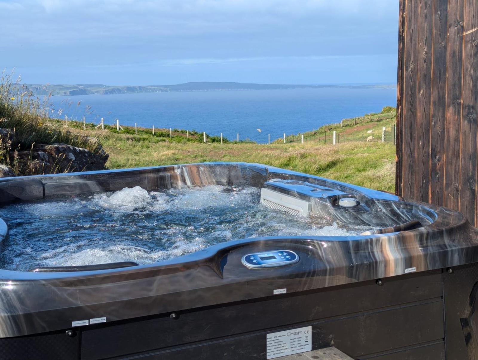 Carrick-A-Rede Luxury Retreat Ballintoy Causeway Coast المظهر الخارجي الصورة